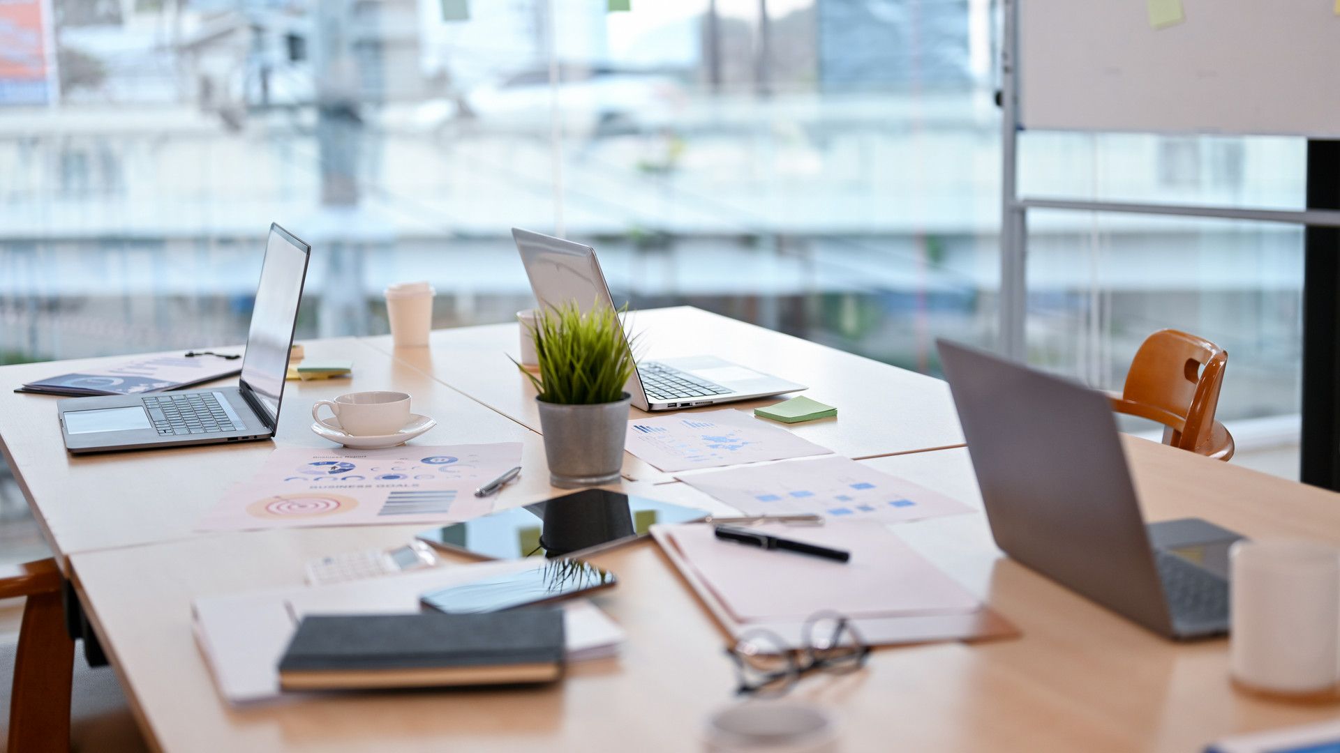 Laptops, Smartphones, Tablets von Apple und Lenovo mieten