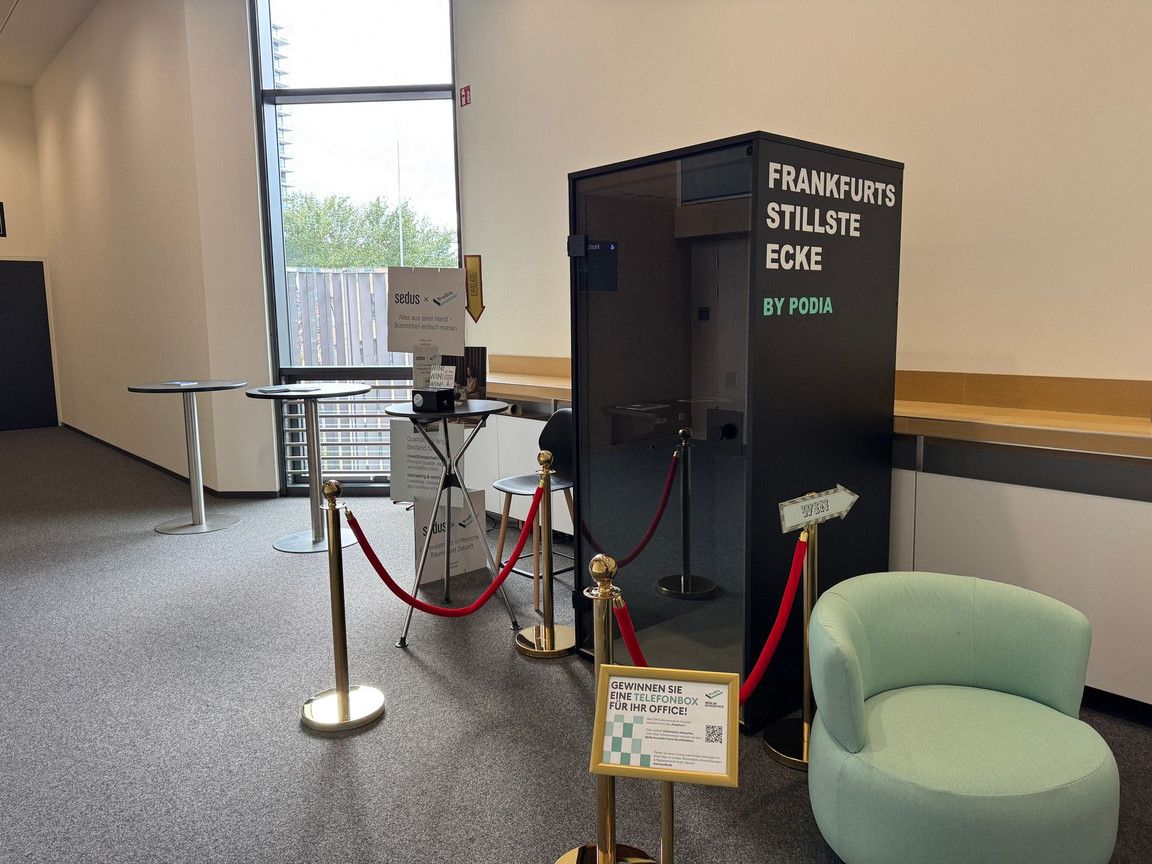 Telefonbox Focus von Berlin Acoustics in schwarz